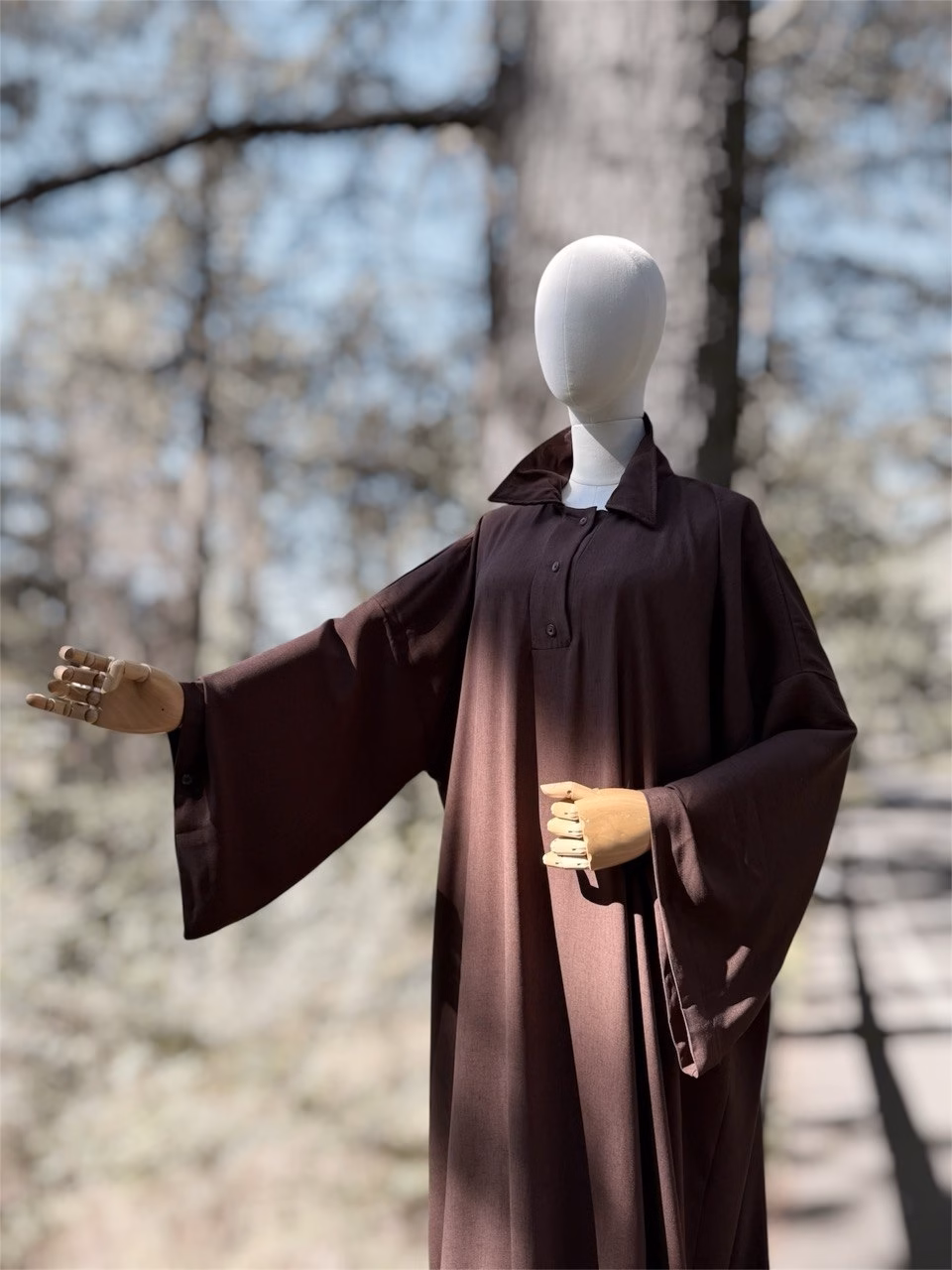 Abaya col chemise – KALI – chocolat Abaya col chemise - KALI - chocolat
